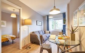 Bebarceloner Sant Andreu Apartments - 3 Bedrooms